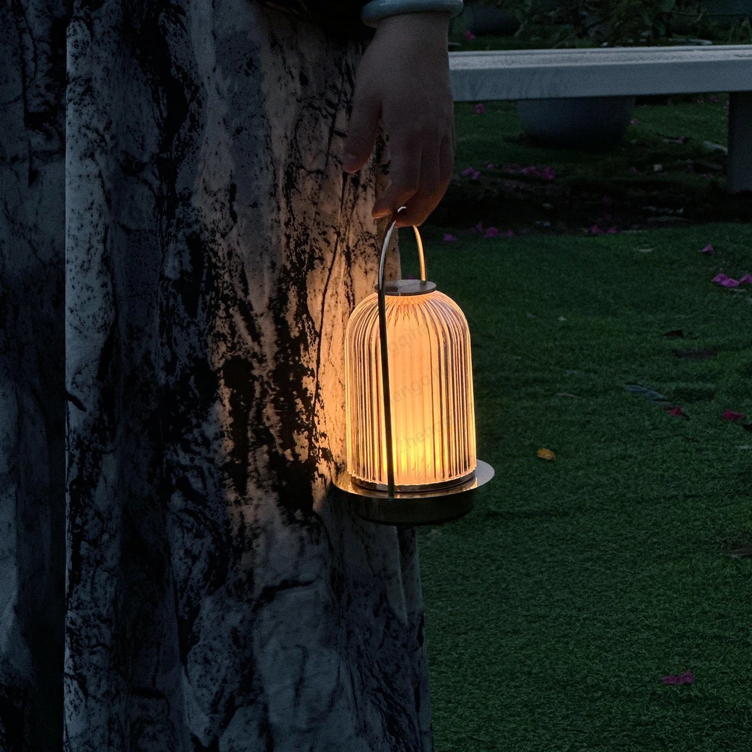 Aurevia | Luminous LED Table Lamp with Elegant Gold Touch